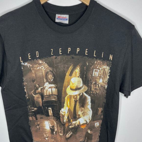 Led Zeppelin Unisex In Through The Out Door Graphic T-Shirt Black Size Small New - Picture 2 of 5
